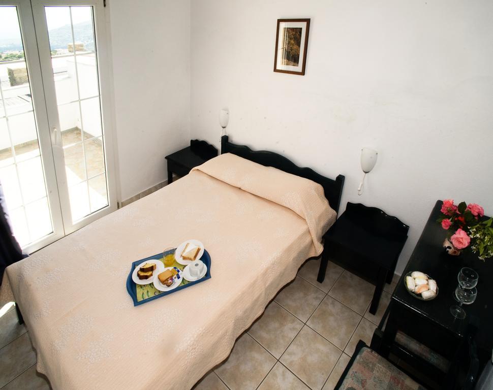 Aiolos Hotel Ménites Buitenkant foto