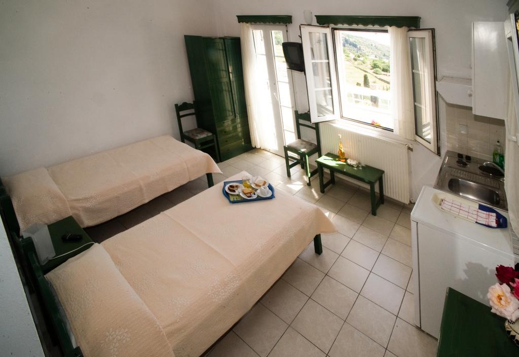 Aiolos Hotel Ménites Buitenkant foto