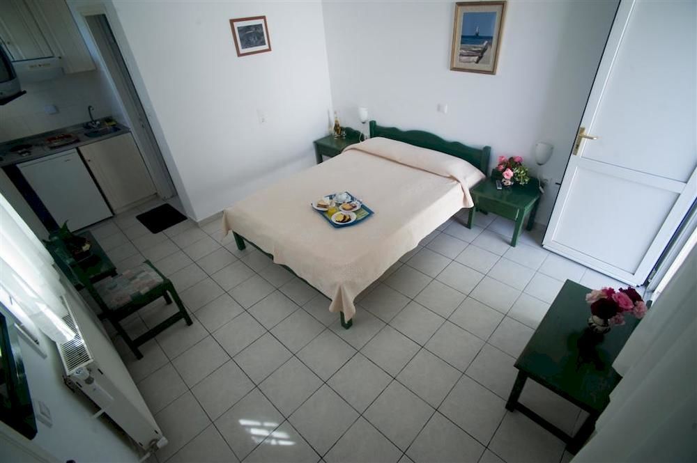 Aiolos Hotel Ménites Buitenkant foto