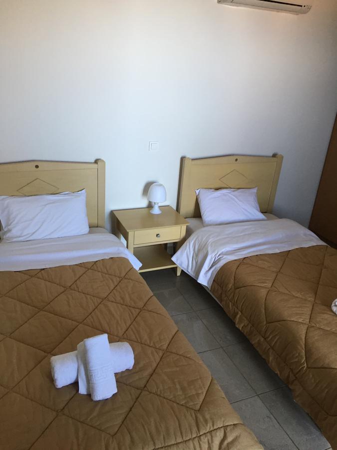 Aiolos Hotel Ménites Buitenkant foto