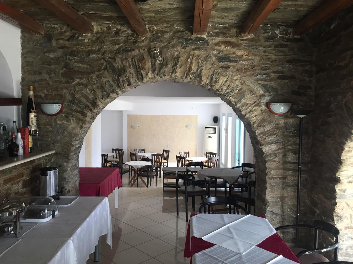 Aiolos Hotel Ménites Buitenkant foto