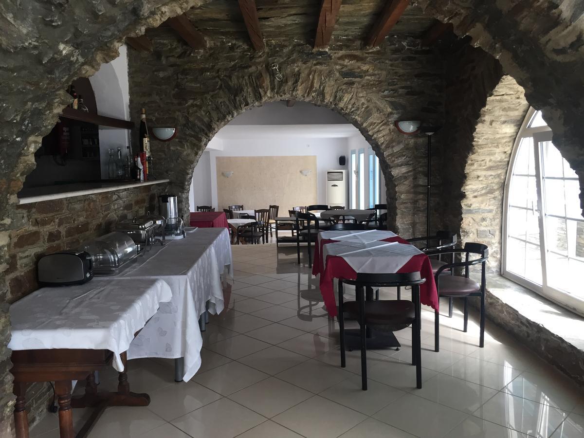 Aiolos Hotel Ménites Buitenkant foto